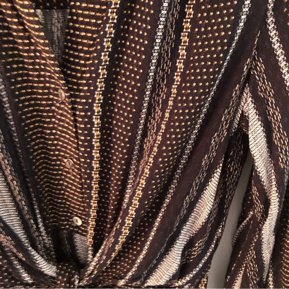 VICI Shirtwaist Tie-front Rayon Dress. Size Small. - Picture 5 of 13